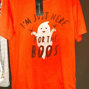 💙 NWT Halloween Tshirt